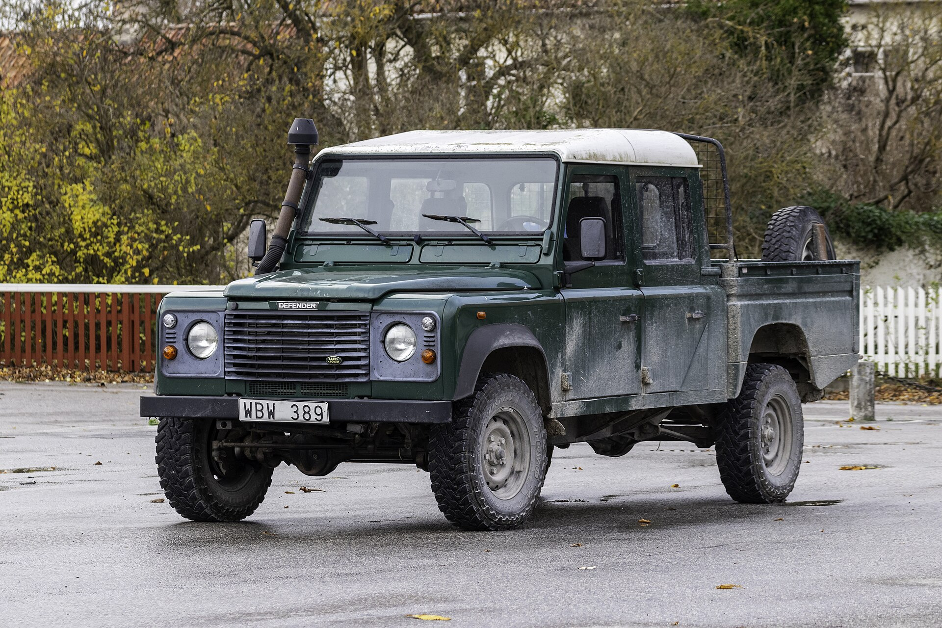 Land Rover Defender 130