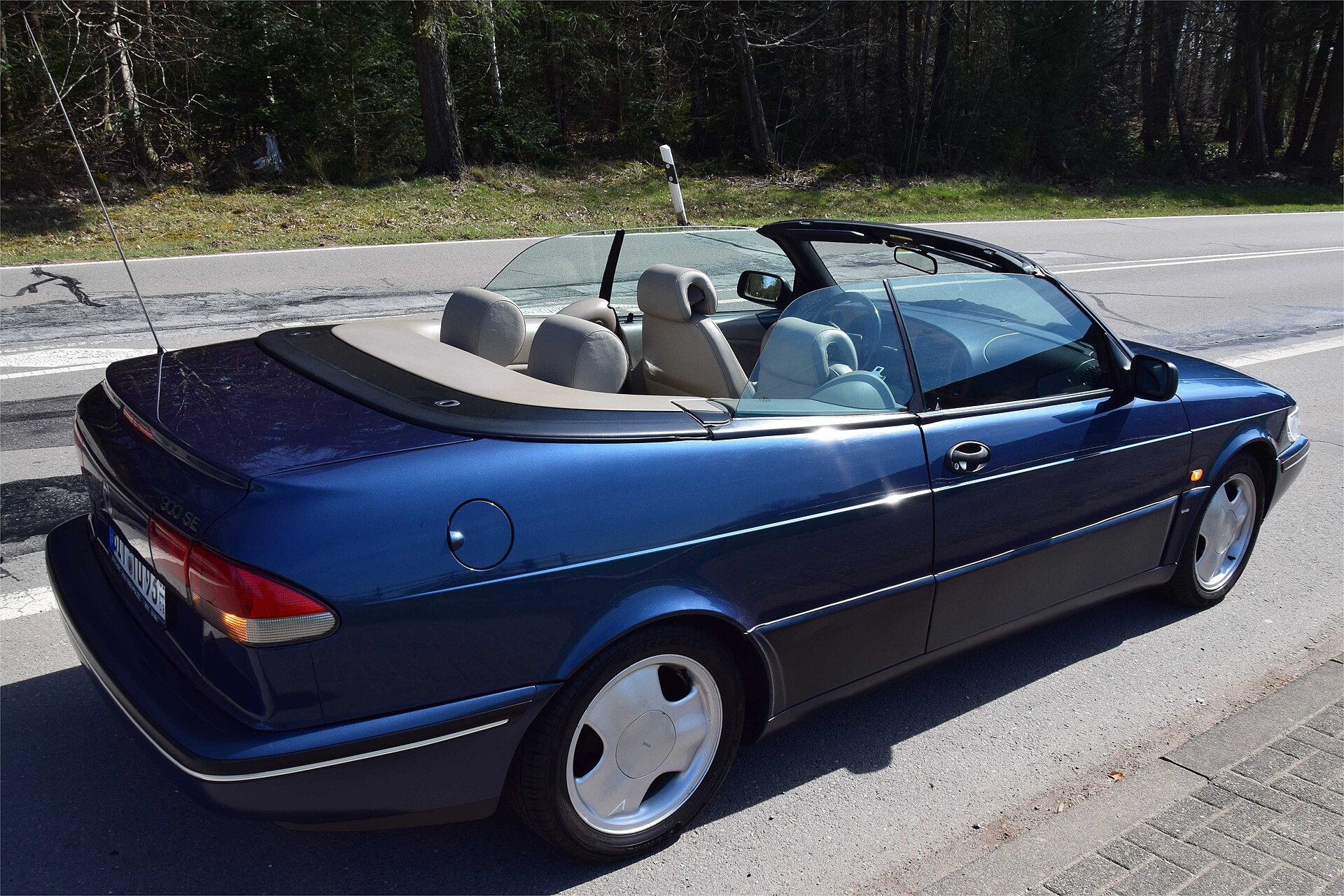 Saab 900 II