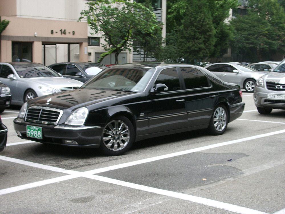 SsangYong Chairman W124