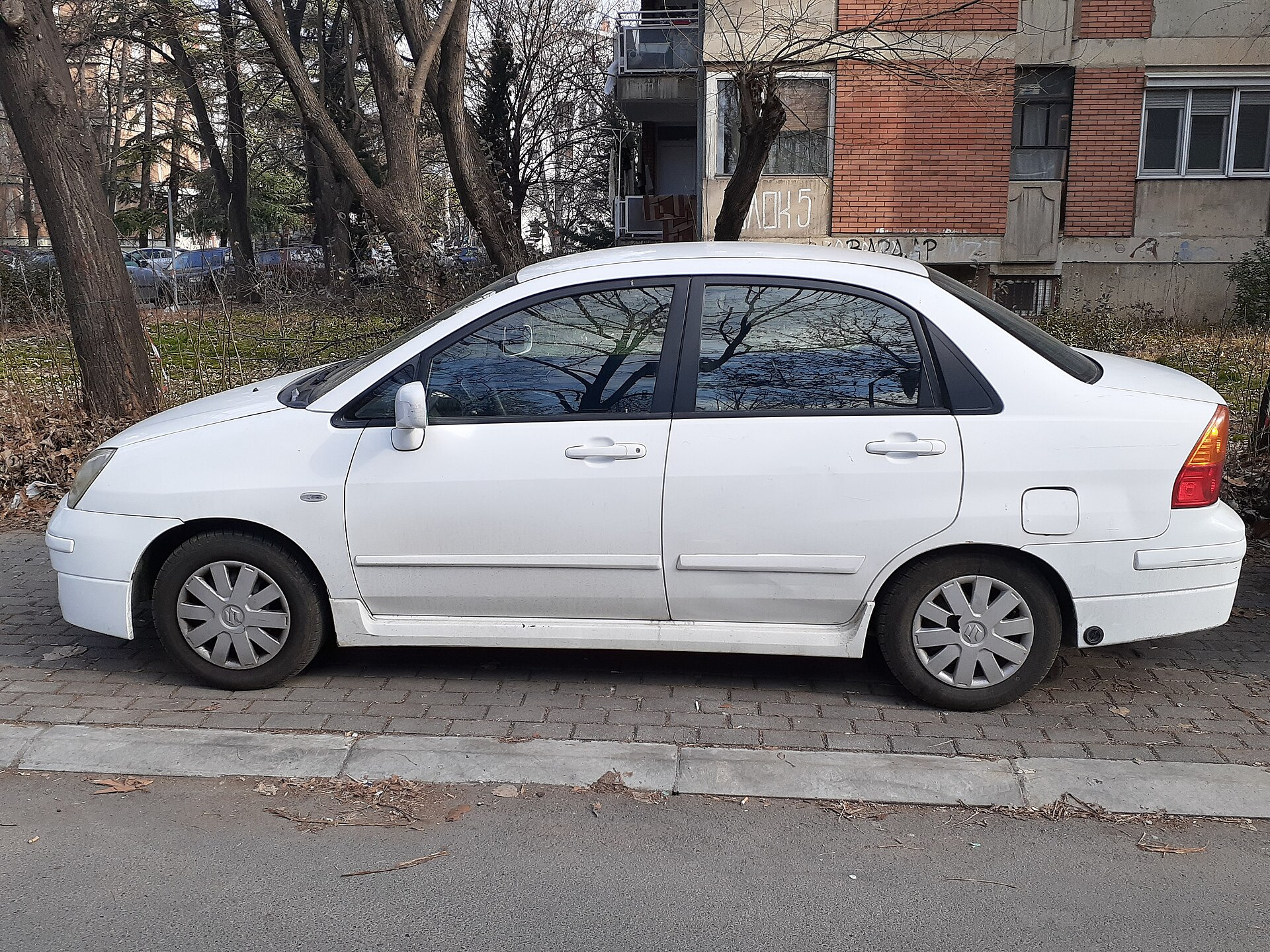 Suzuki Liana Sedan I