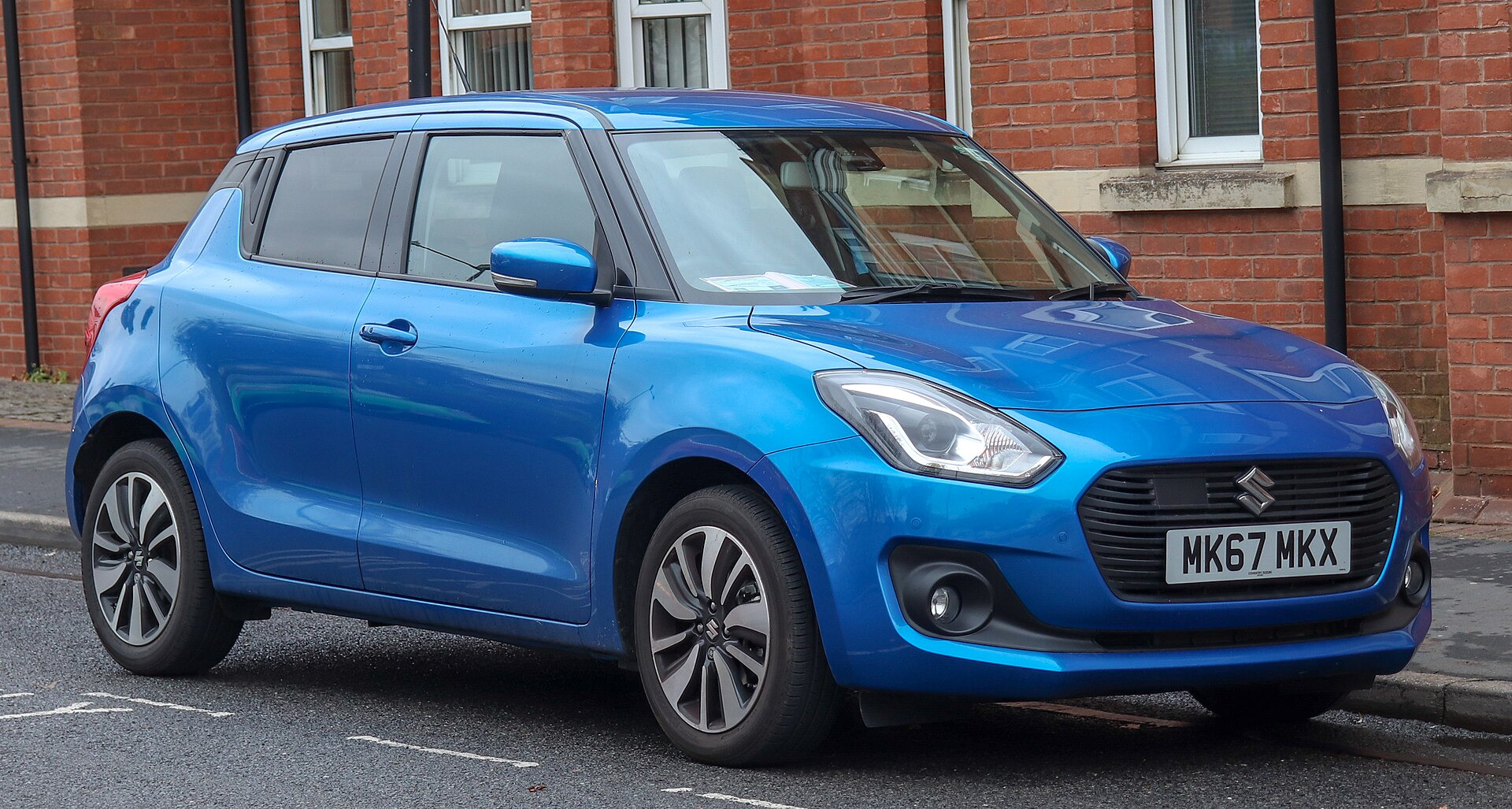 Suzuki Swift III Hatchback