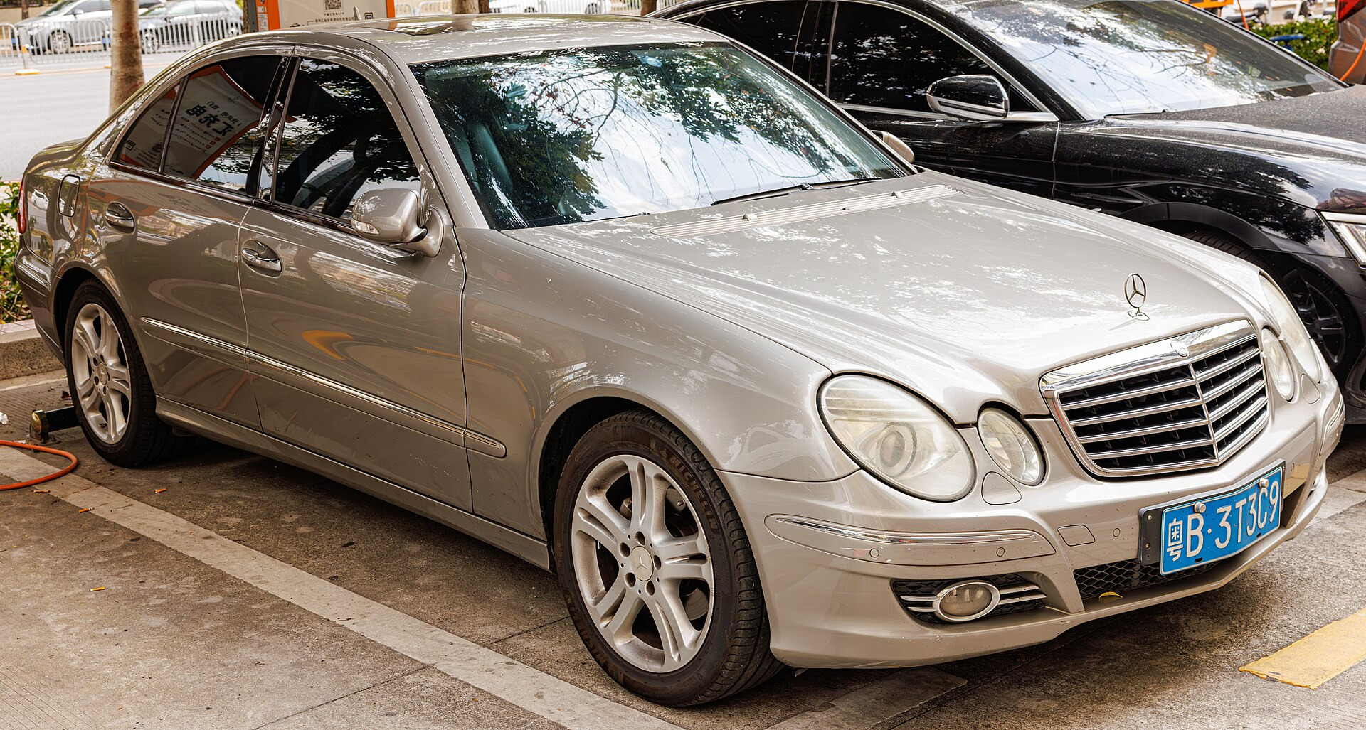 Mercedes-Benz E-Class W211 E350 (272hp) 4Matic
