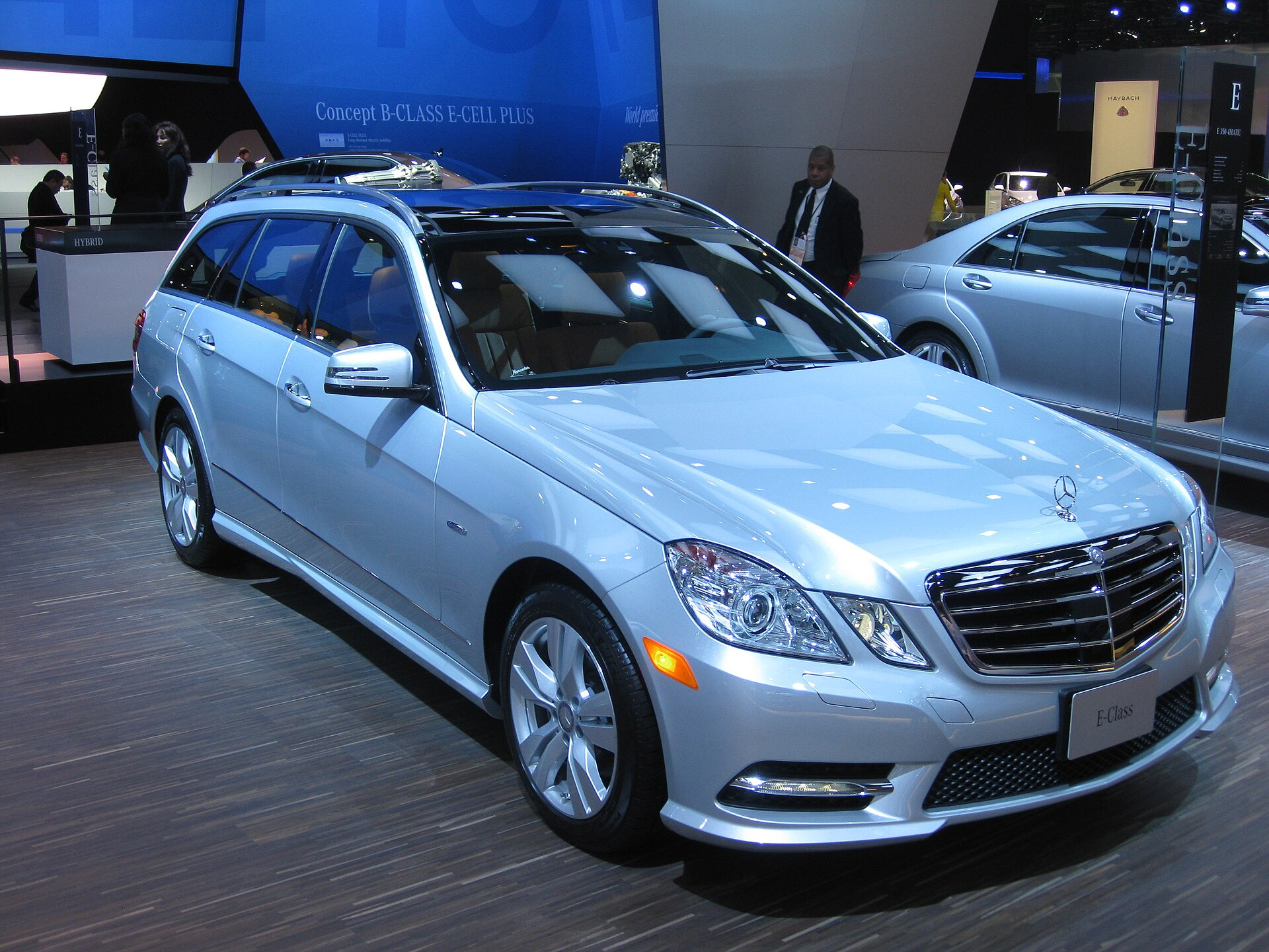 Mercedes-Benz E-Class T-mod S211