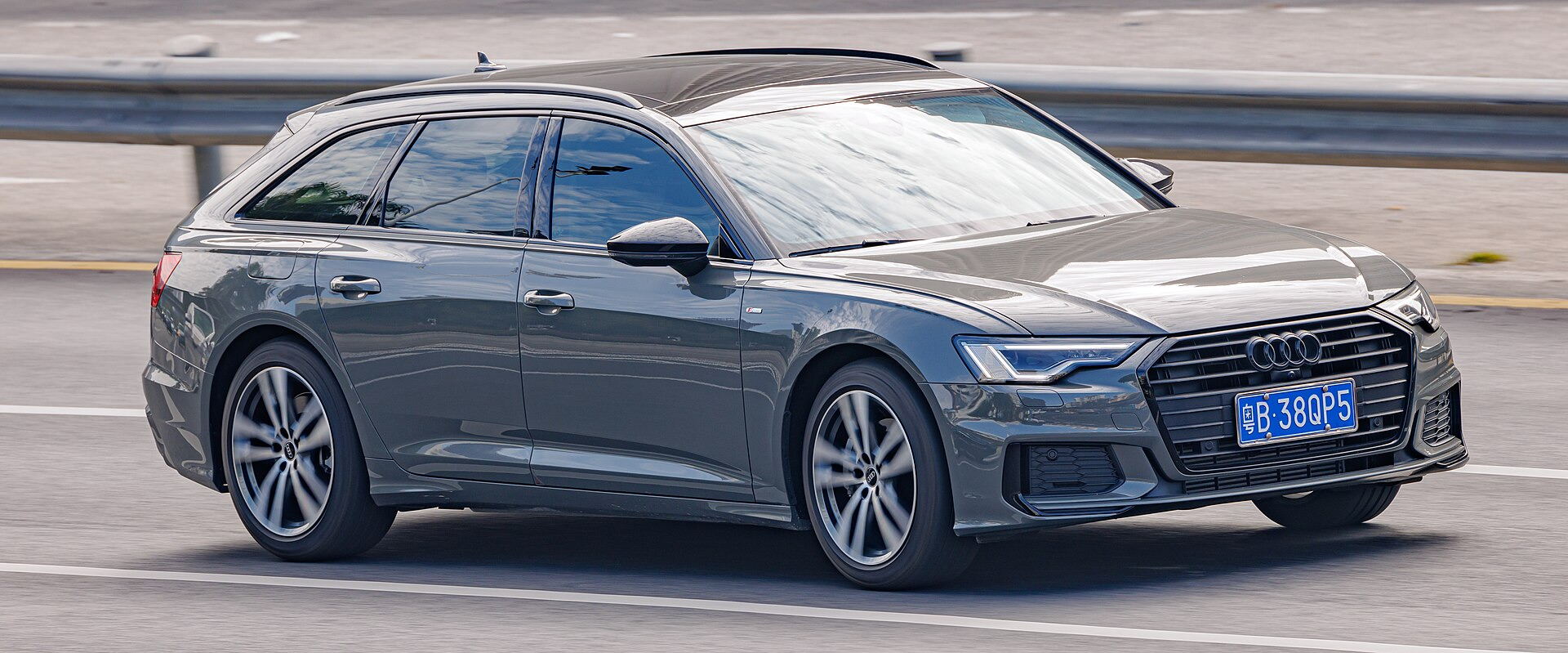 Audi 100 Avant 43