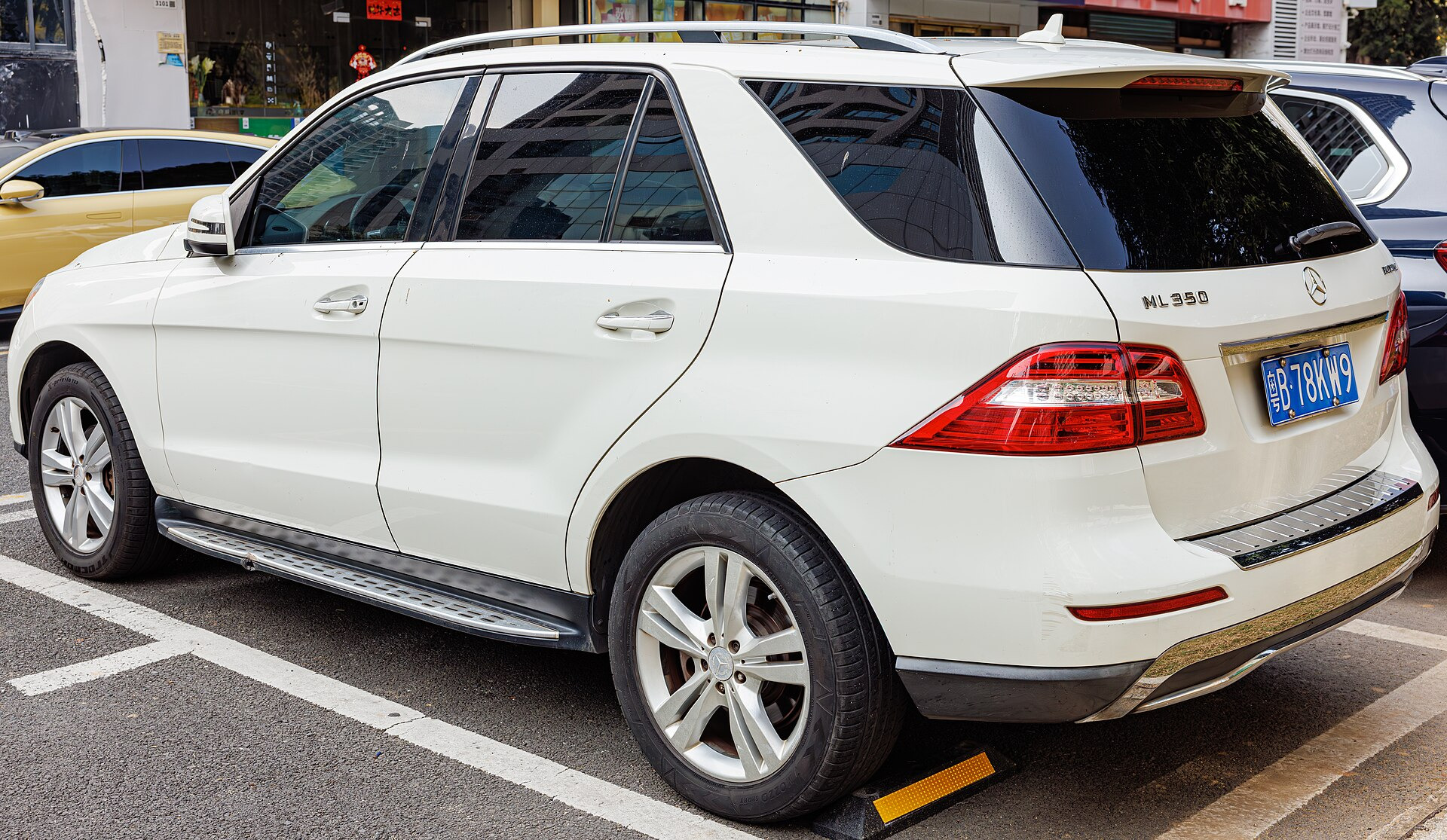 Mercedes-Benz ML-Class W163