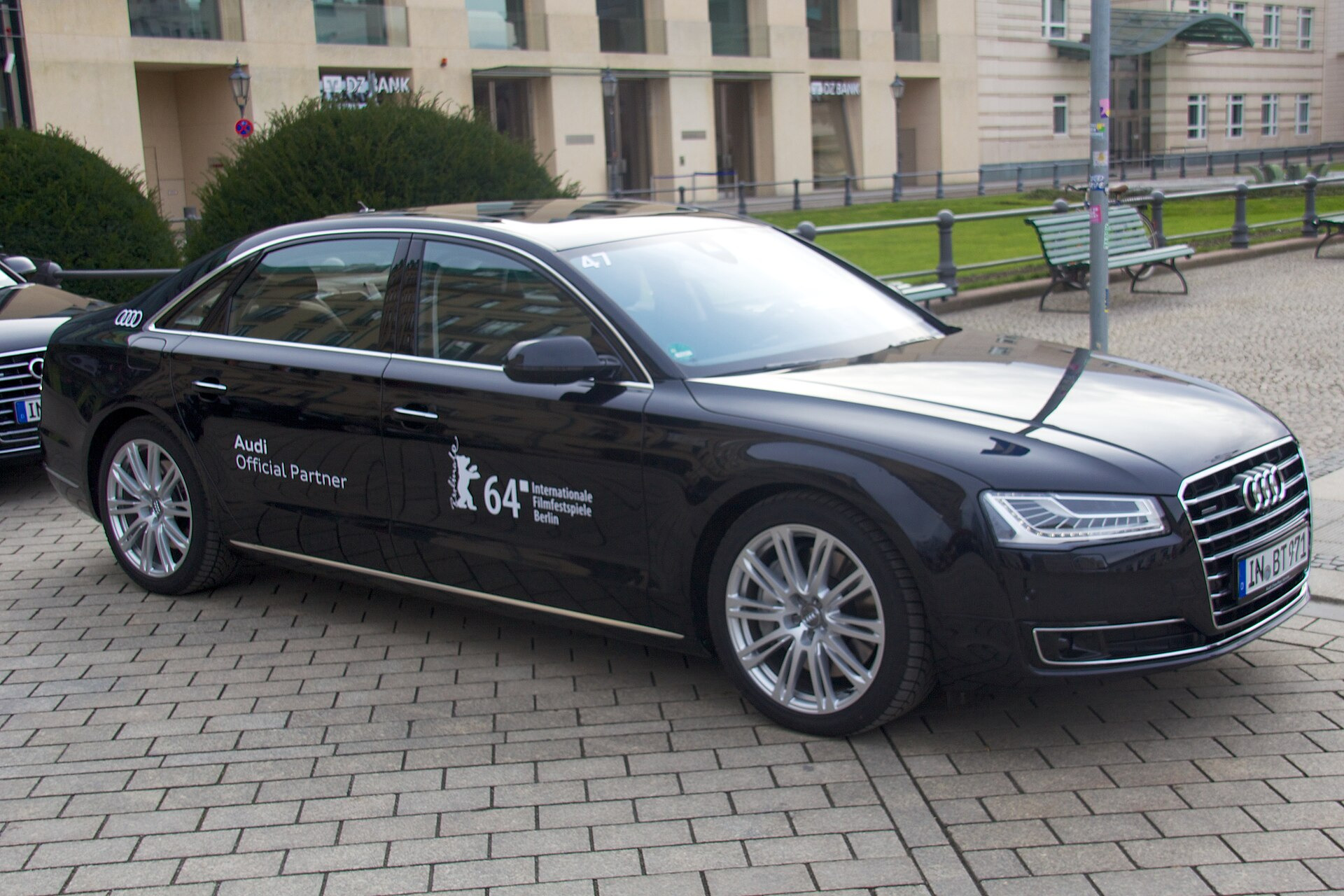 Audi A8 D4 Long 2.0 Hibrid AT (211hp)