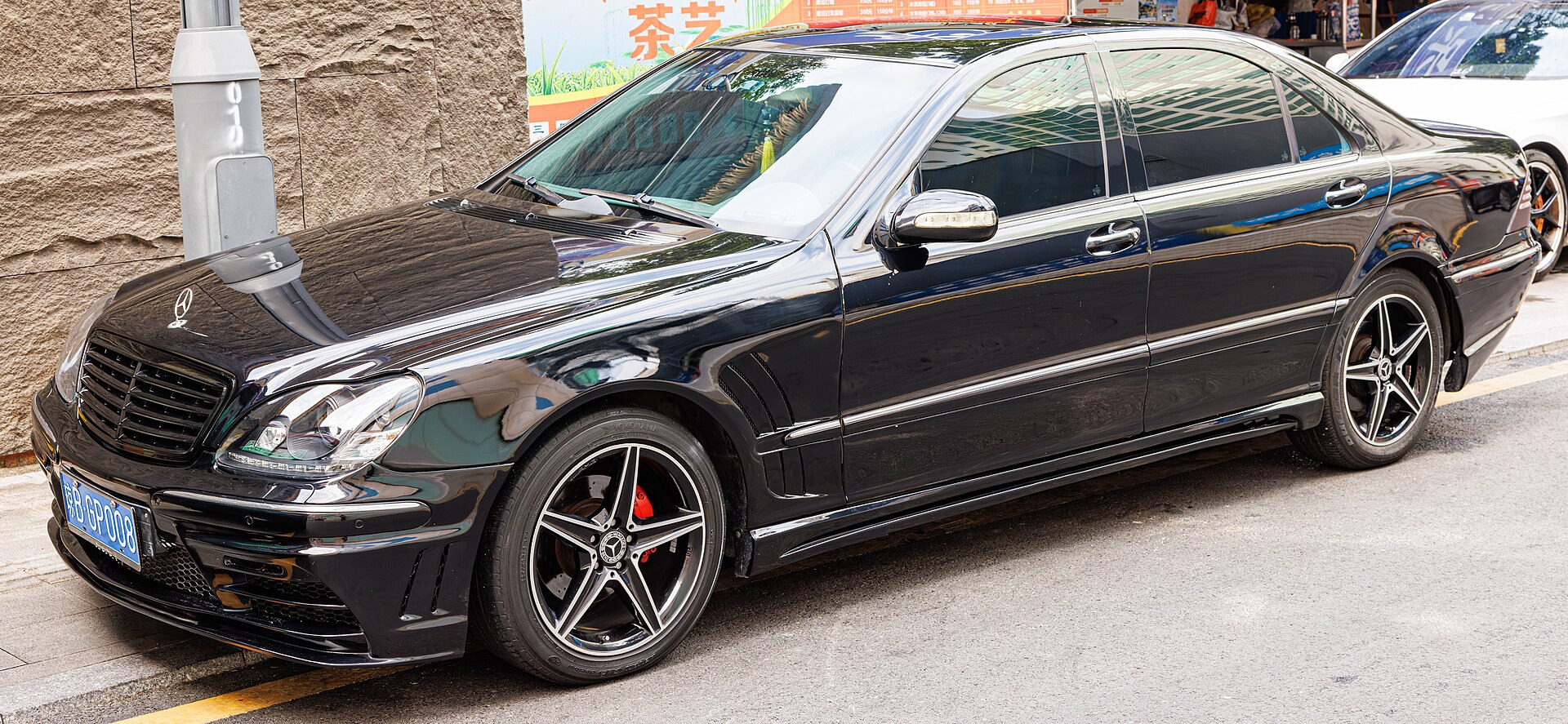 Mercedes-Benz S-Class W220