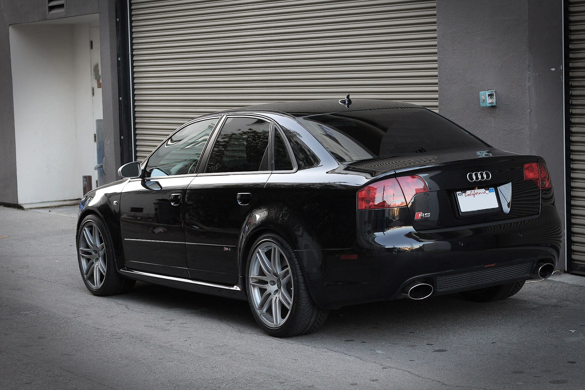 Audi RS4 Salon 8E