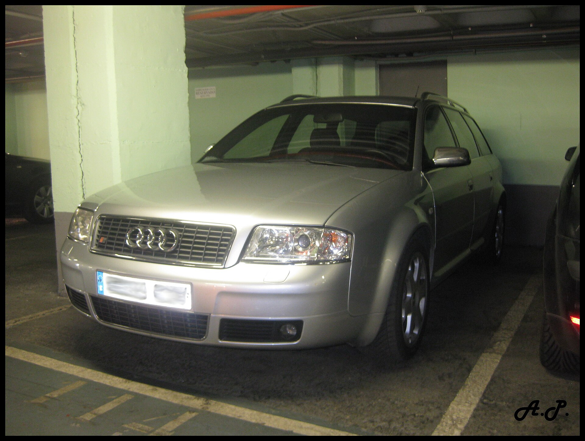 Audi S6 Avant 4B,C5
