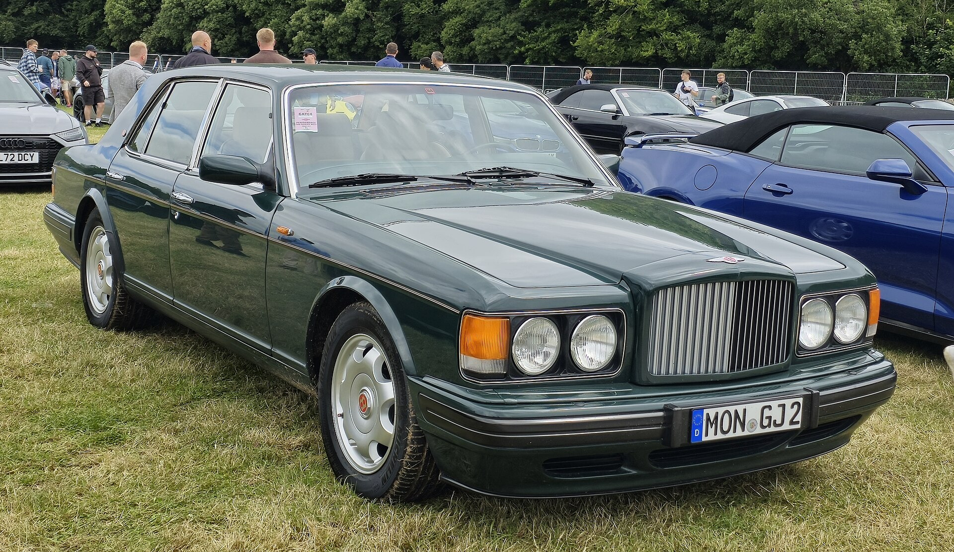 Bentley Turbo R 6.7 i V8 Turbo (389hp)