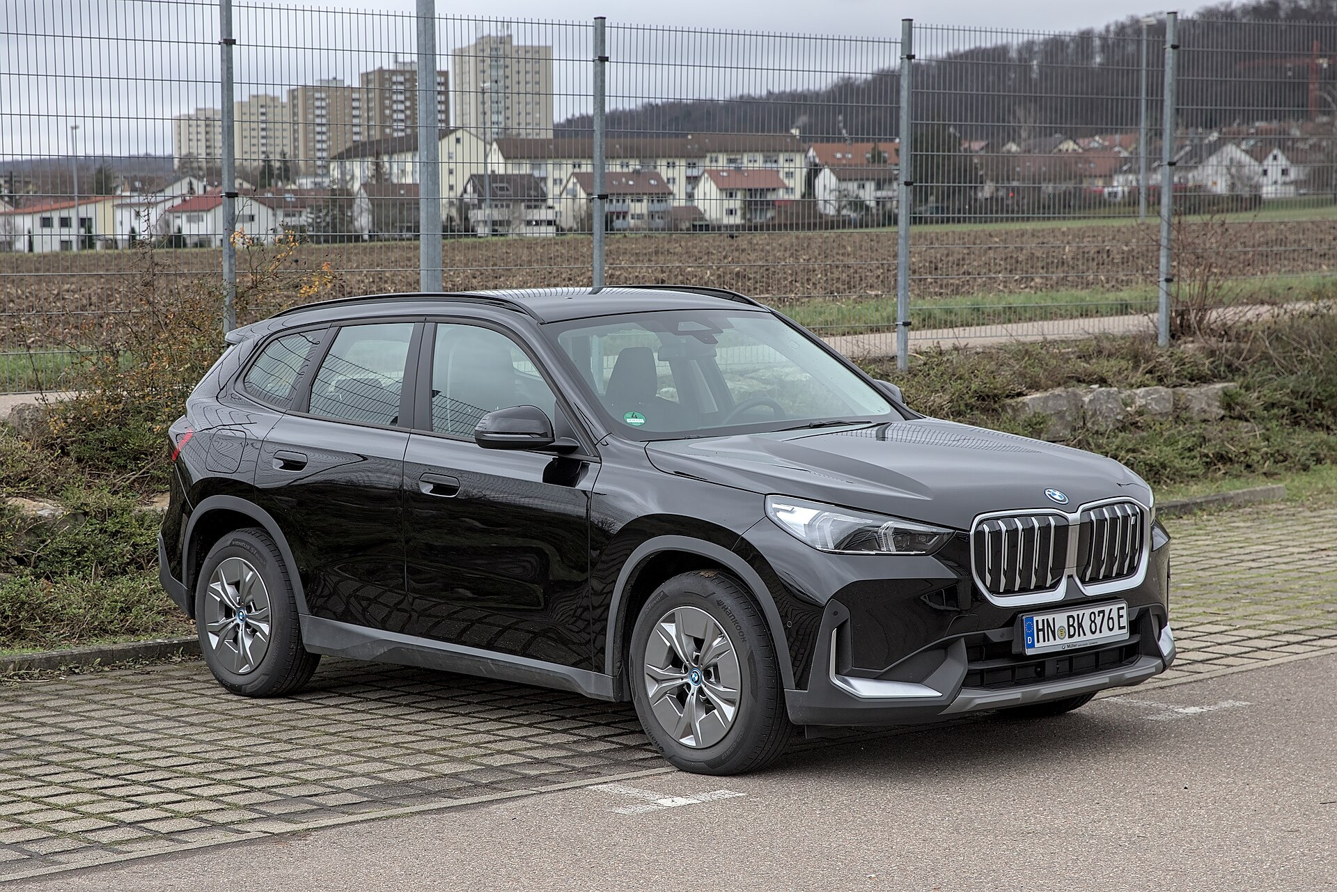 BMW iX1