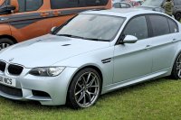 E90
