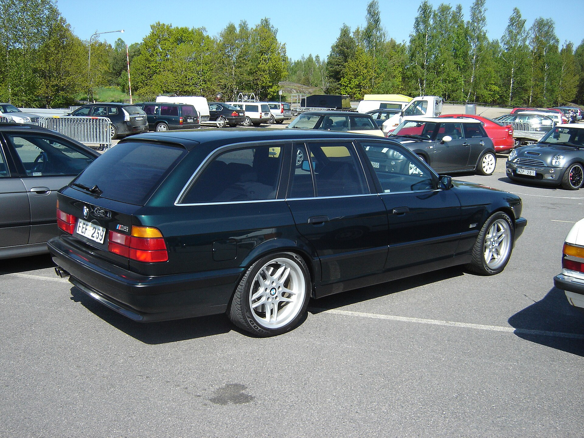BMW M5 Touring E34
