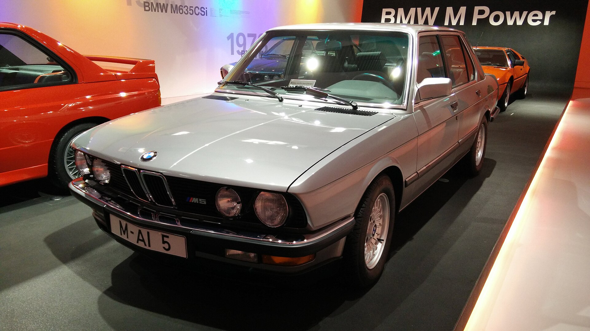 BMW M5 E28