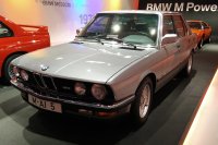 E28