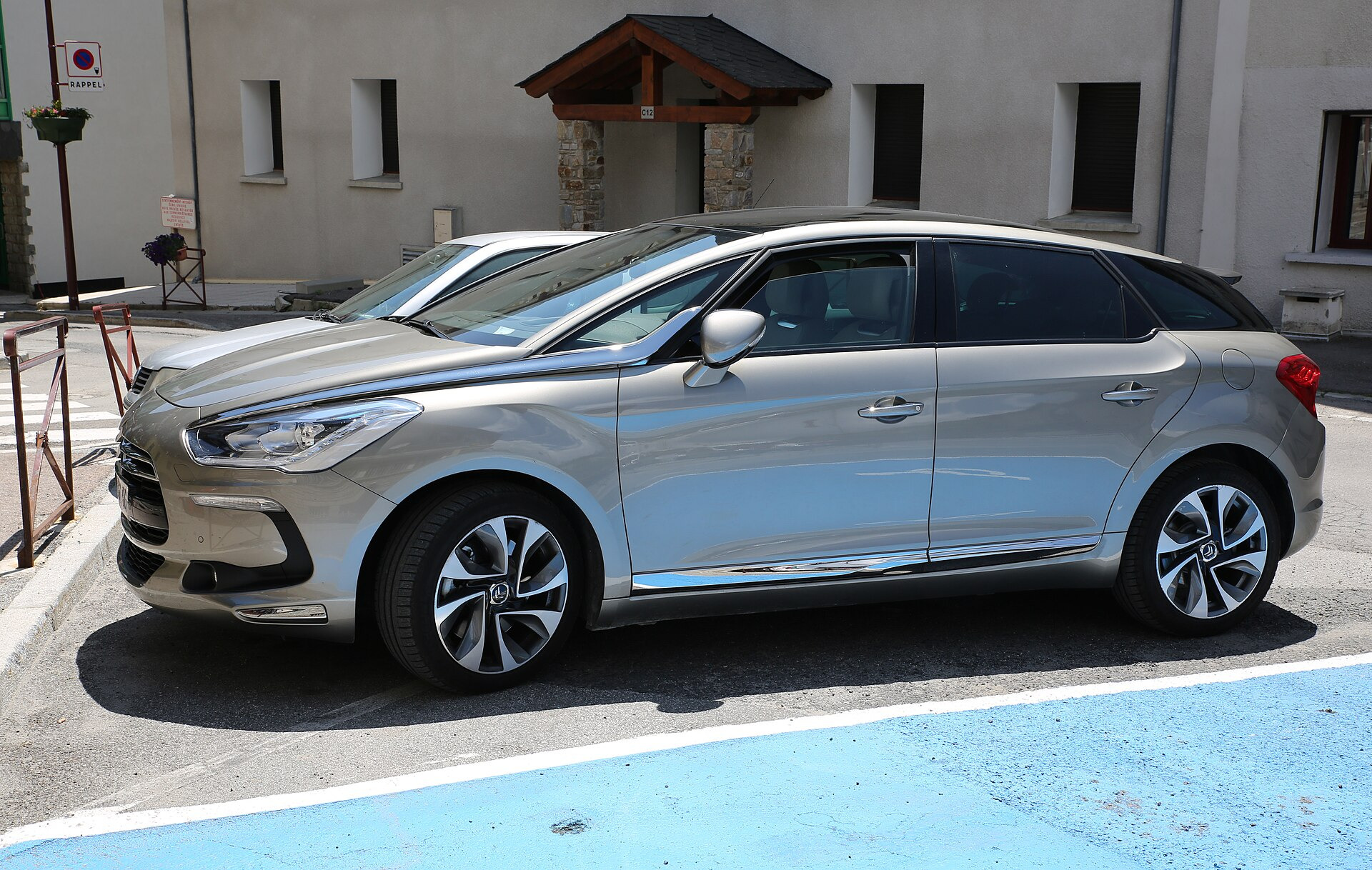 Citroen DS5