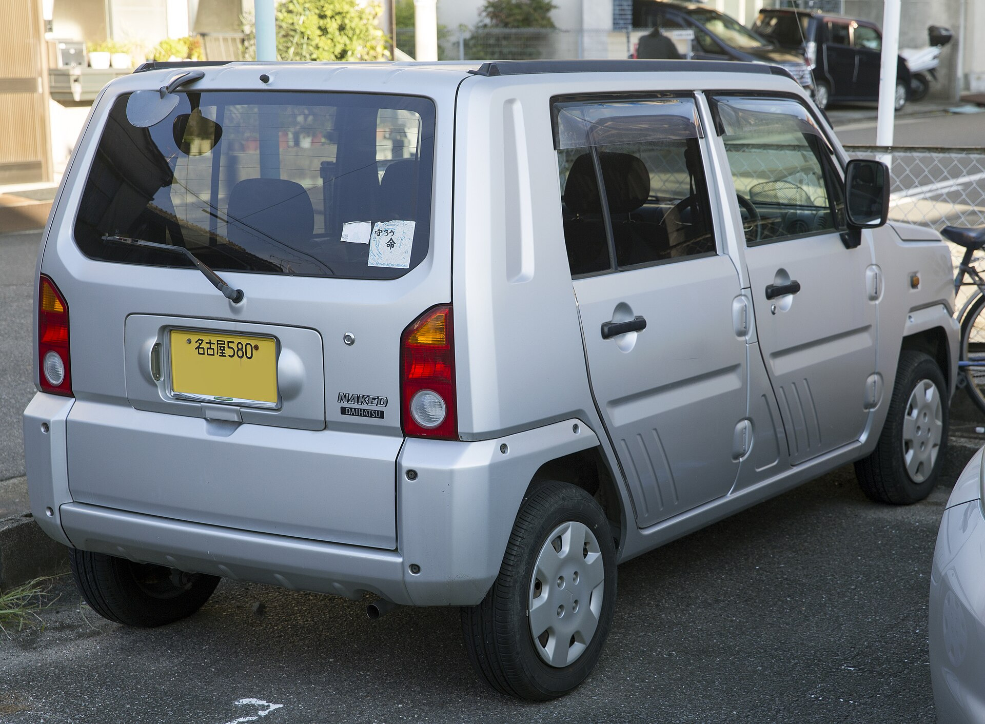 Daihatsu Naked 0.7 i 12V G (58hp)