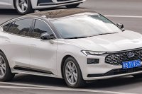 V Sedan