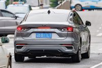 Ford Mondeo V Sedan — снимка 3