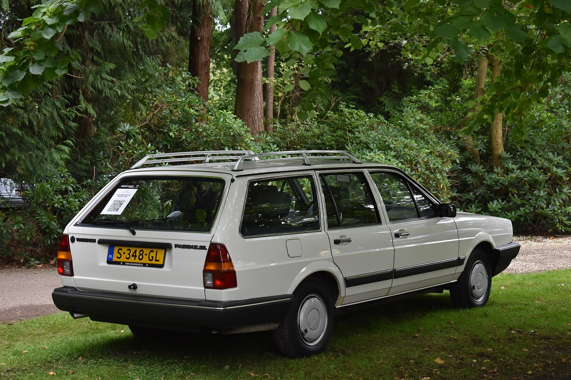 Volkswagen Passat Variant B2