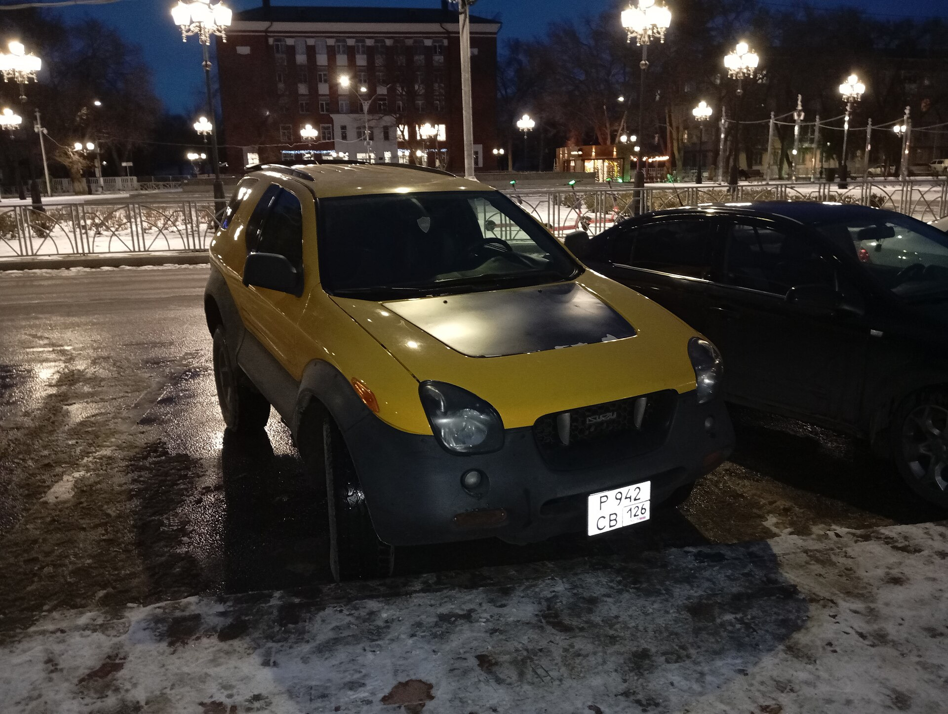 Isuzu VehiCross 3.2 i V6 24V 4WD (3 dr) (215hp)