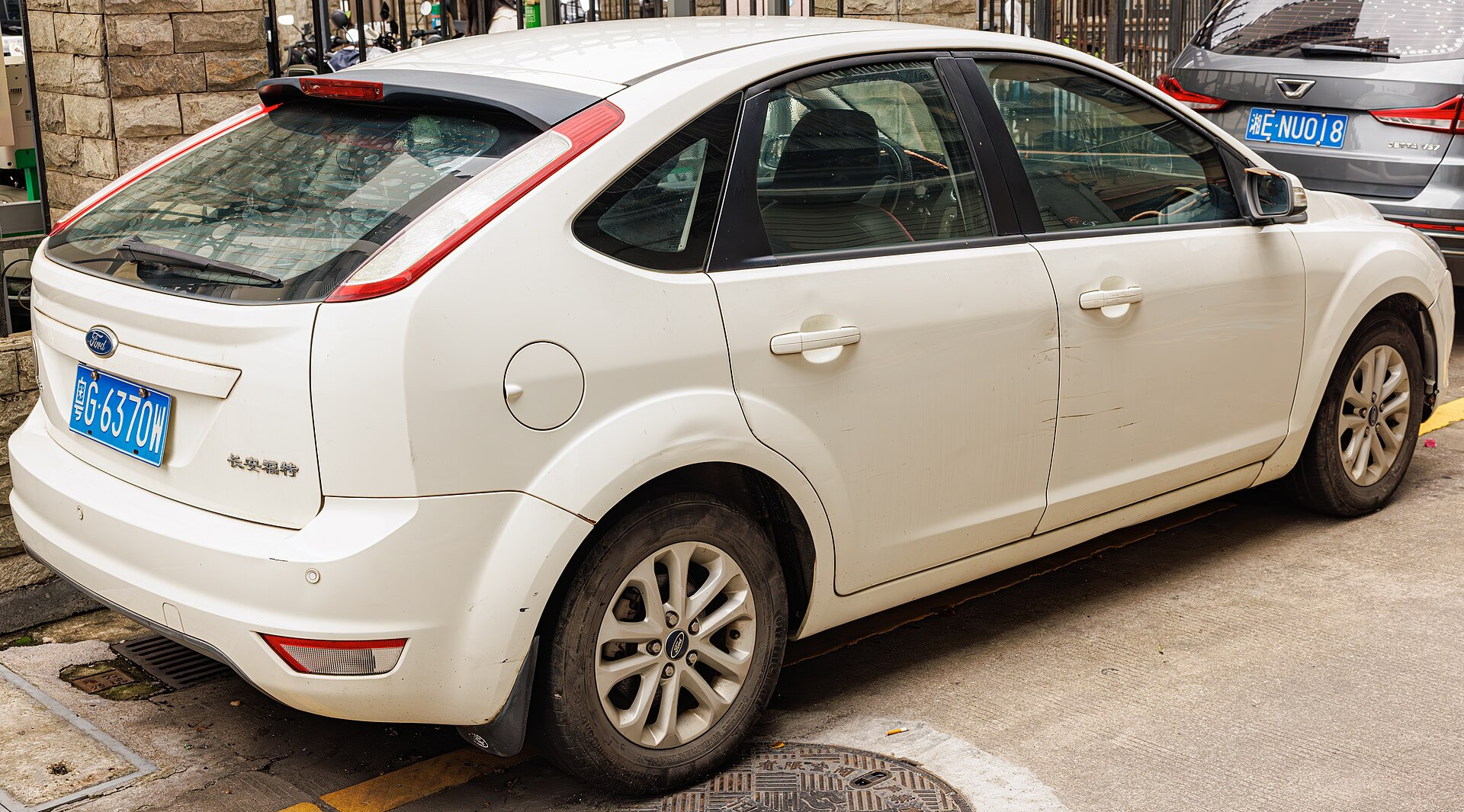 Ford Focus Hatchback II
