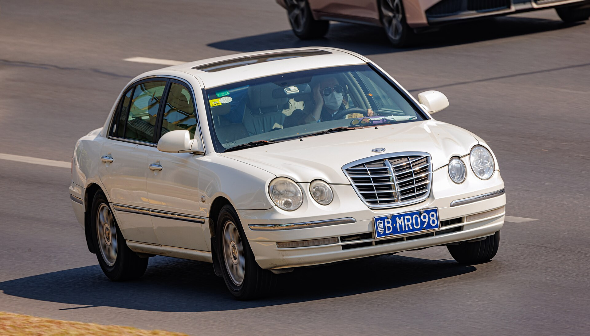 Kia Opirus 3.5 i V6 24V (198hp)