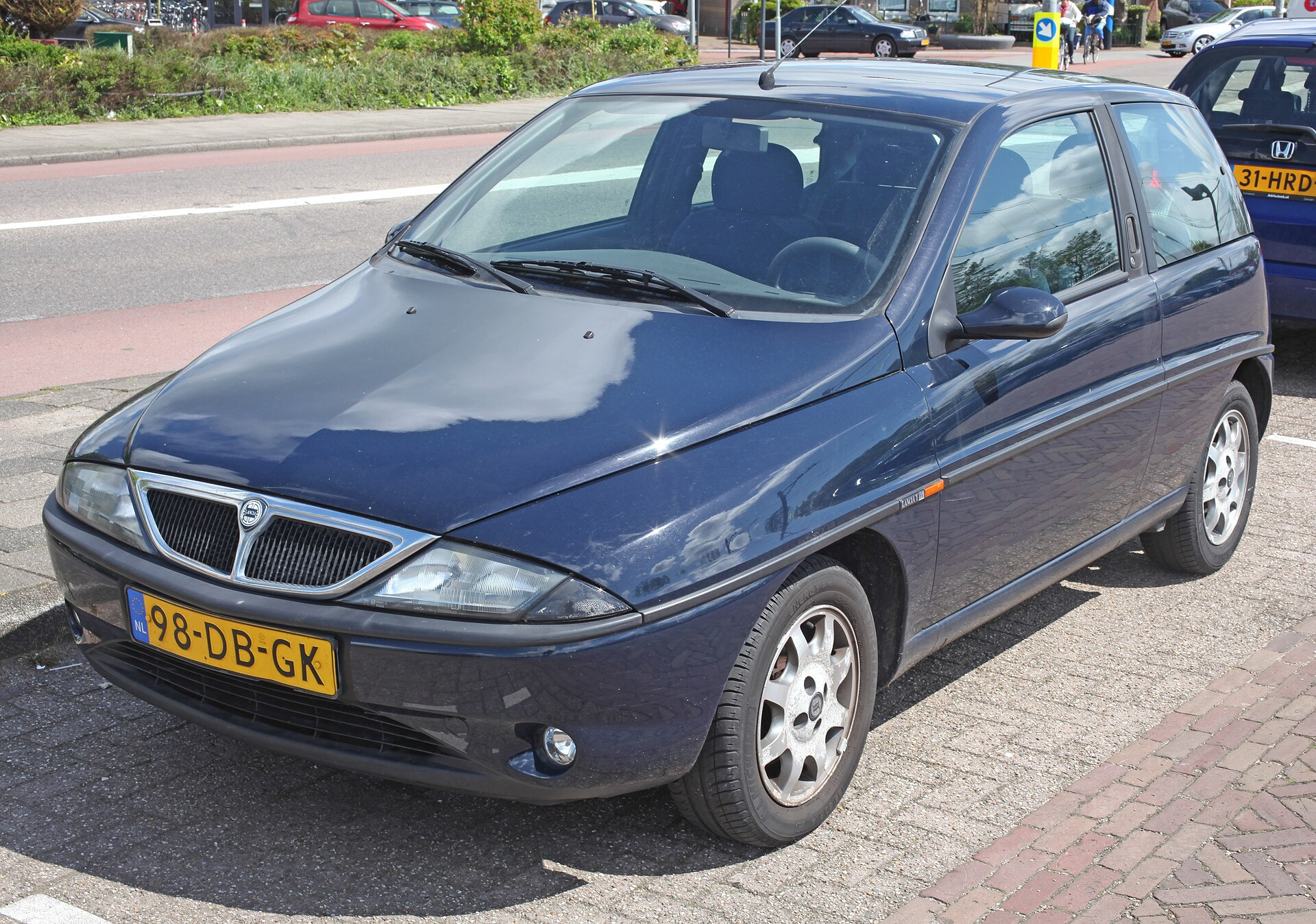 Lancia Y Ypsilon