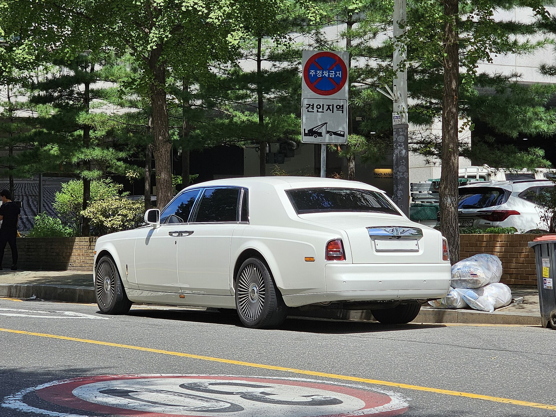 Rolls Royce Phantom Extended Wheelbase