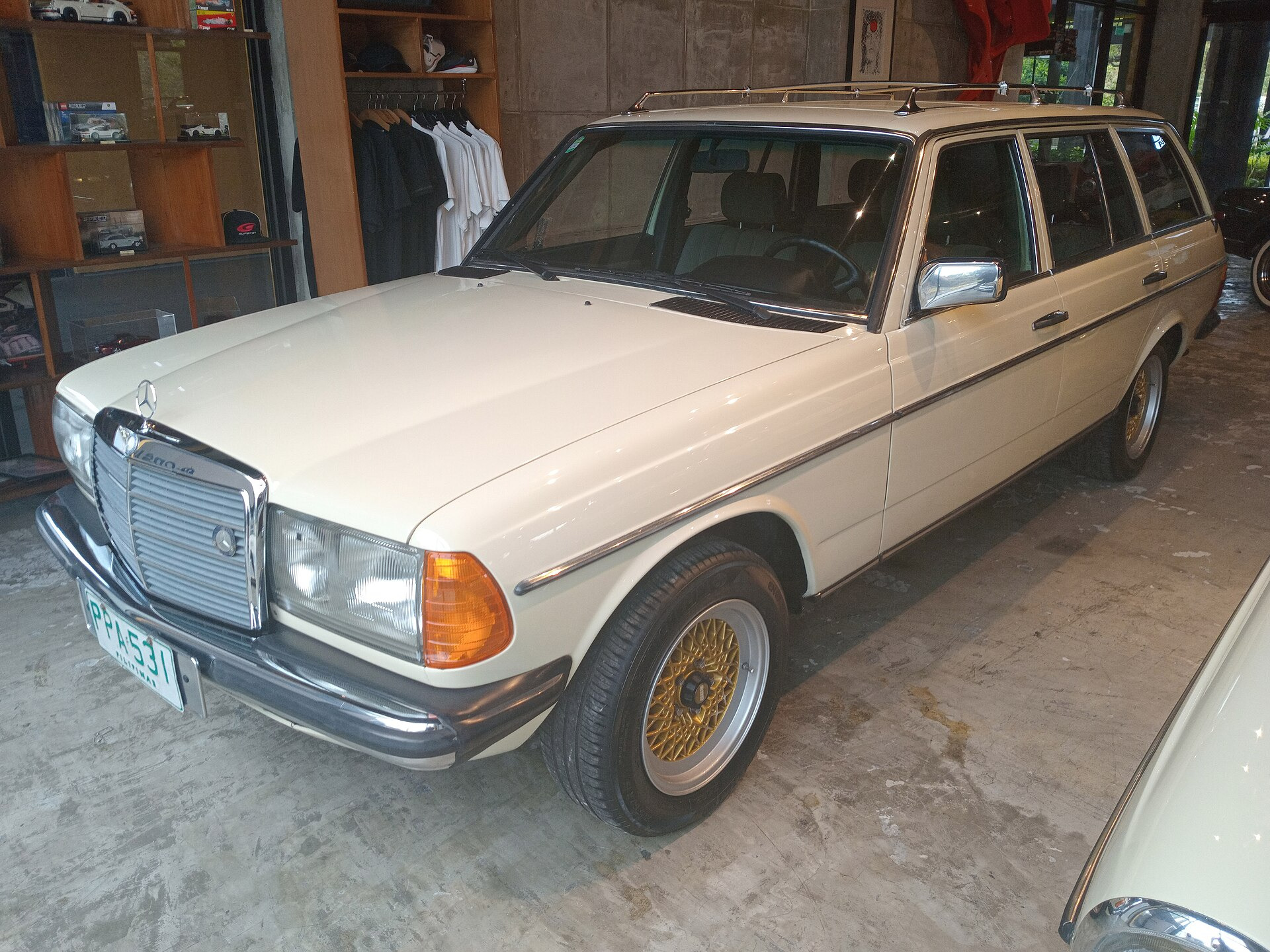 Mercedes-Benz T-mod. S123