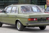 W123