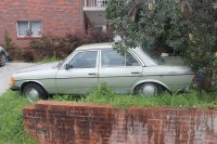 W123