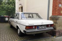 W123