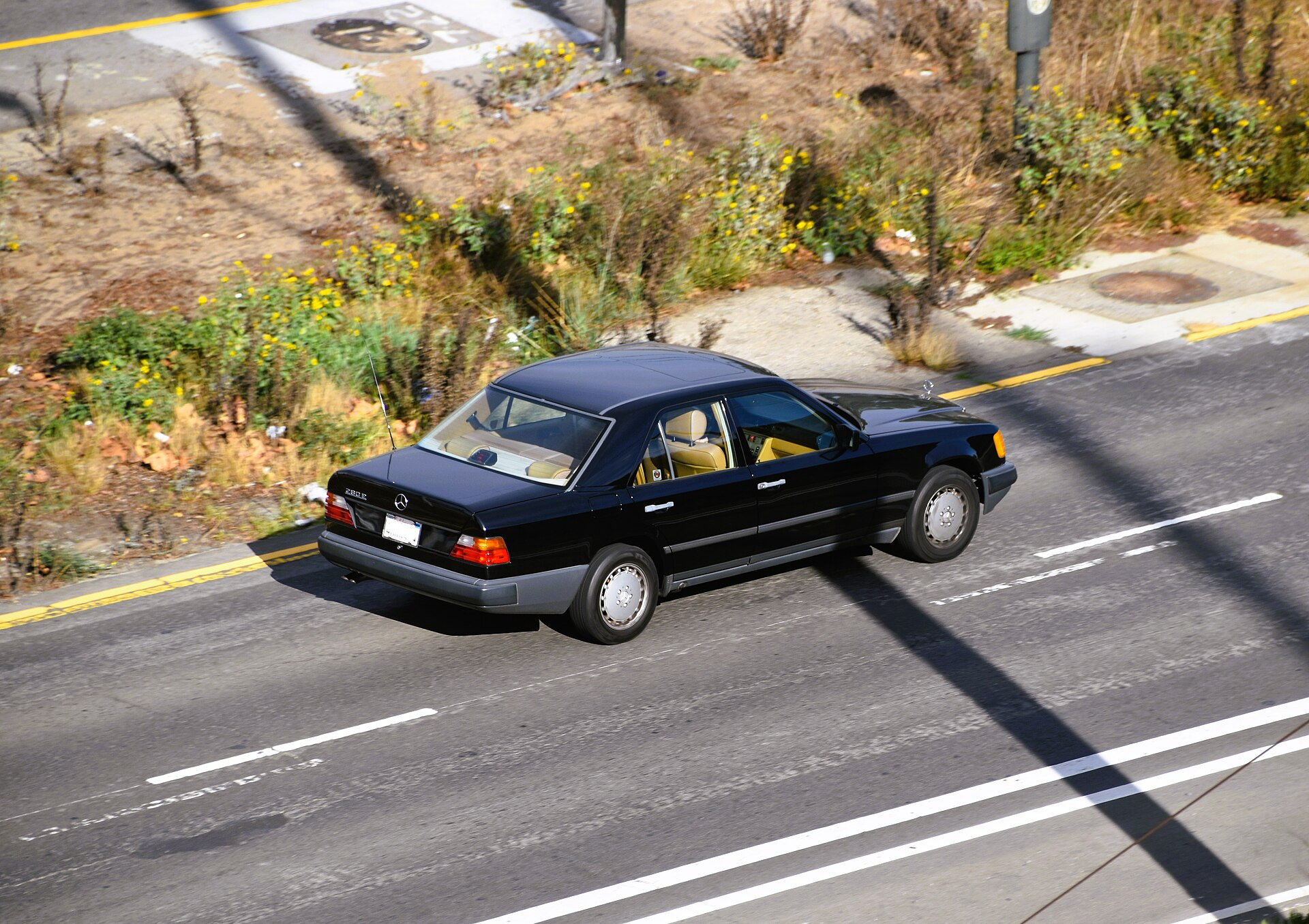 Mercedes-Benz 260 W124