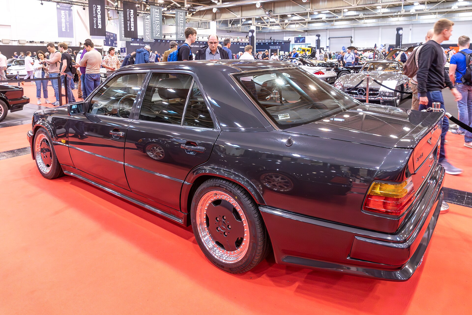 Mercedes-Benz 300 W124