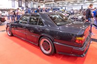 W124