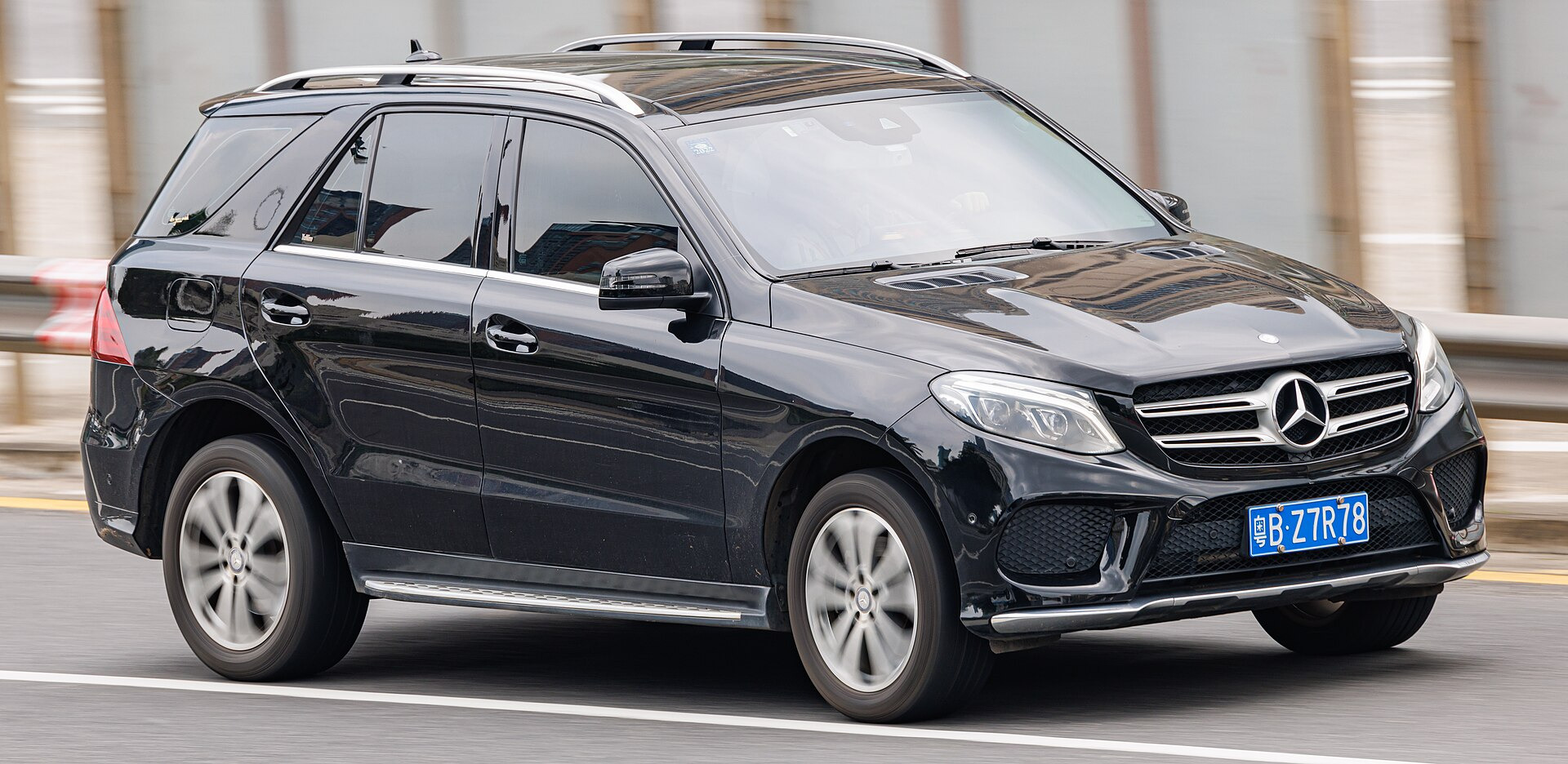 Mercedes-Benz GLE W166