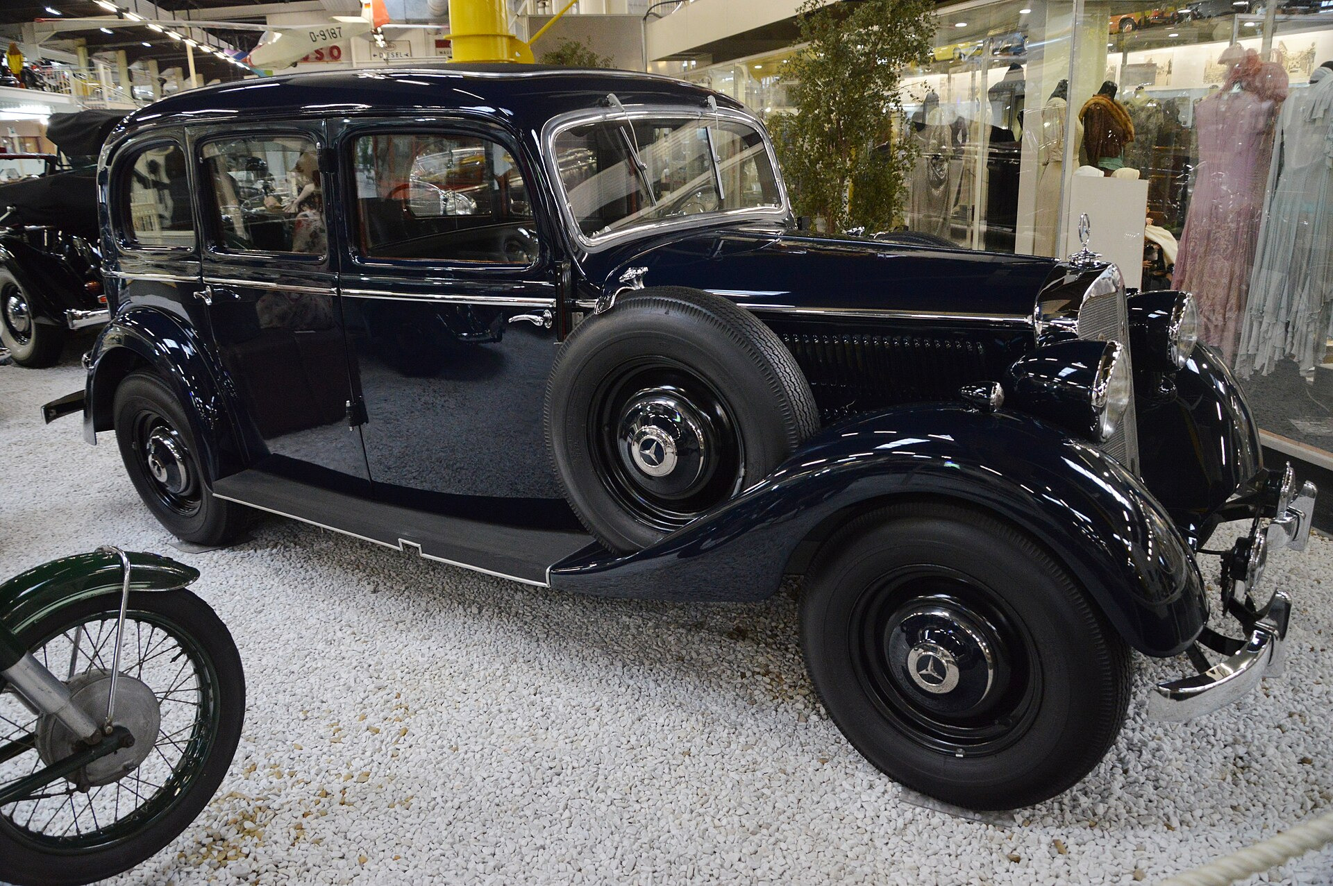 Mercedes-Benz Pullmann