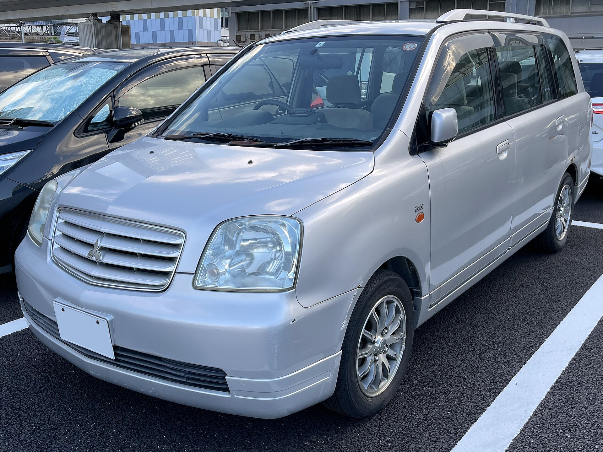 Mitsubishi Dion