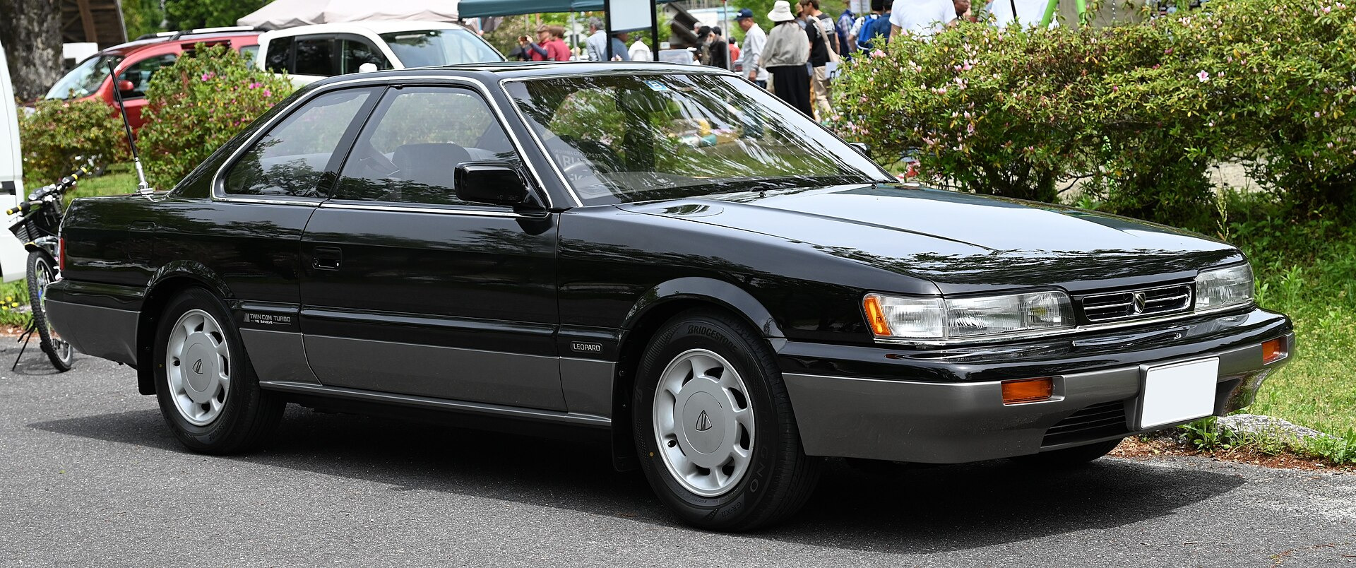 Nissan Leopard 3.0 24V (255hp)