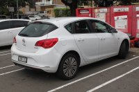 Opel Astra J Restyling — снимка 3