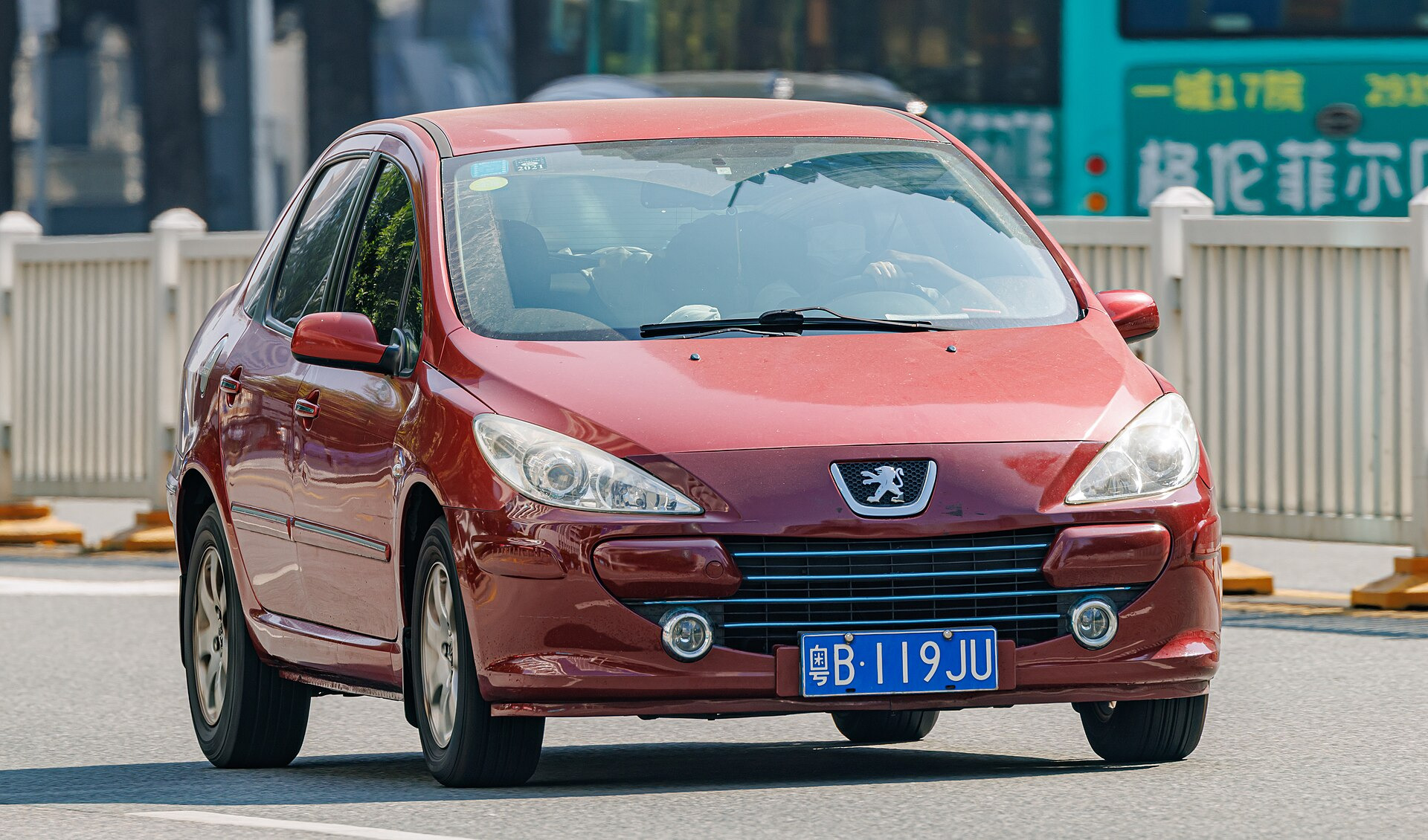 Peugeot 307 2.0 (137hp)