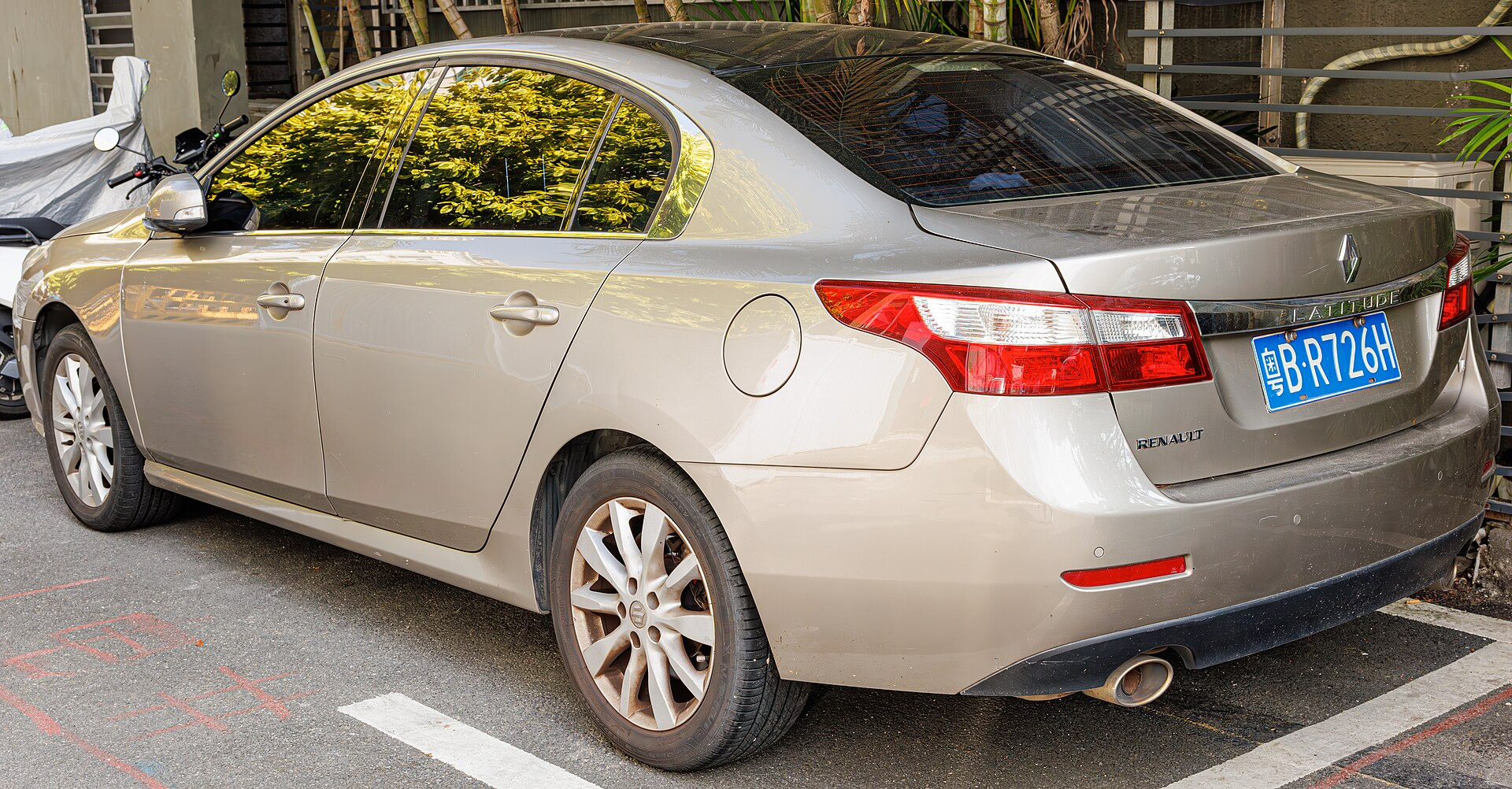 Renault Latitude