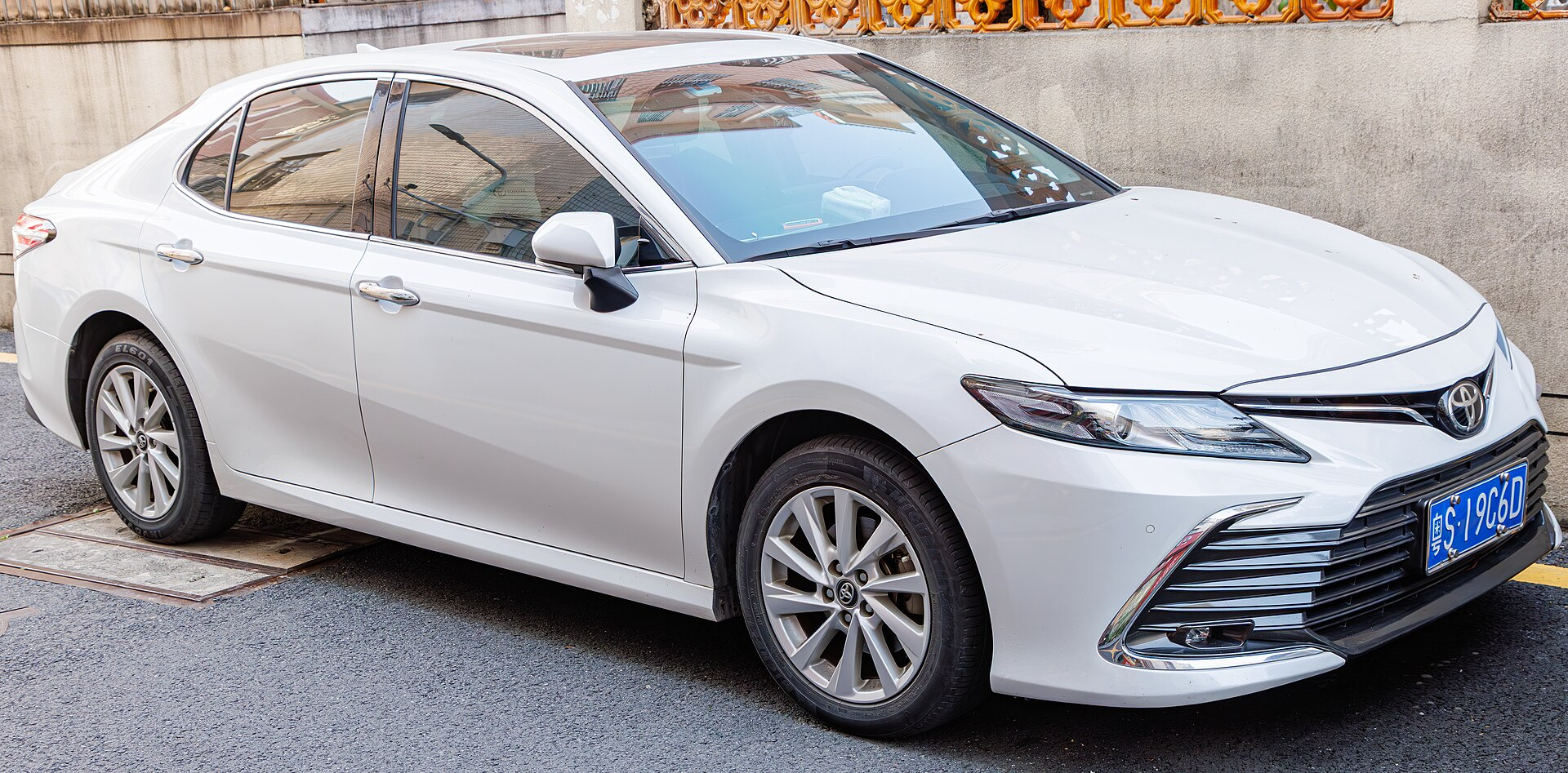 Toyota Camry II