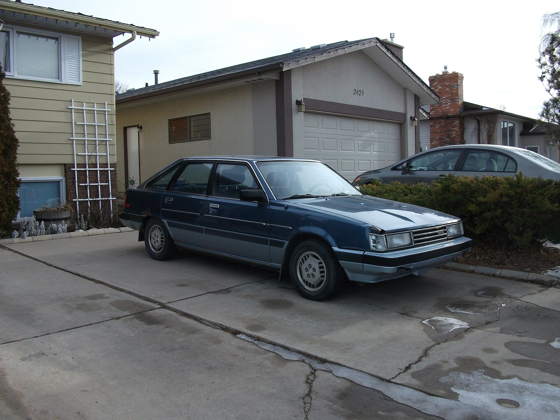 Toyota Camry Hatchback I