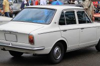 E10