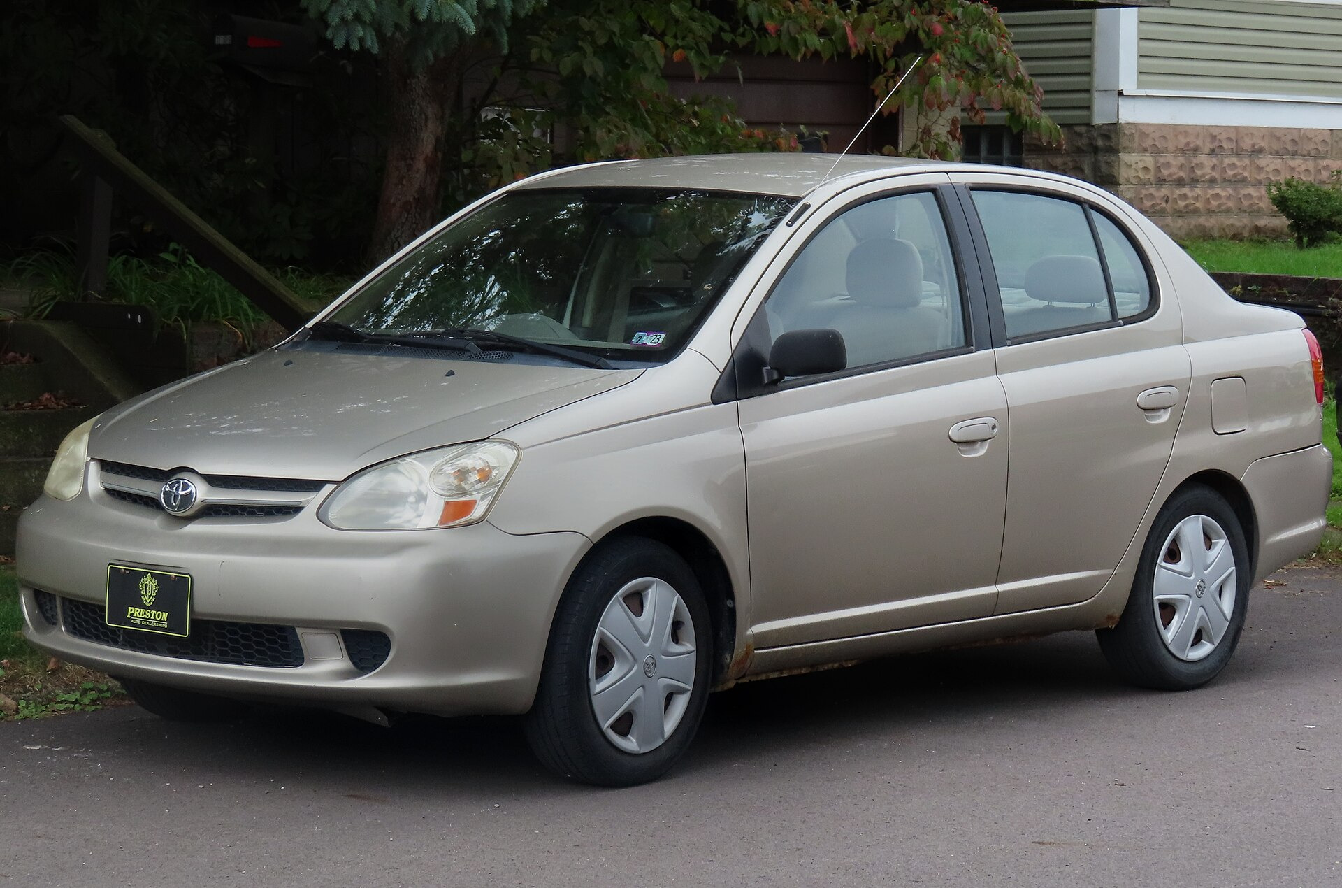Toyota Echo