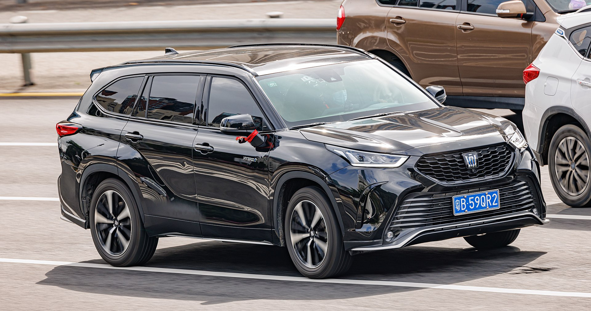 Toyota Kluger V