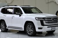 Toyota Land Cruiser 300 — снимка 2