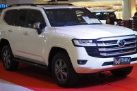 Toyota Land Cruiser 300 — снимка 3